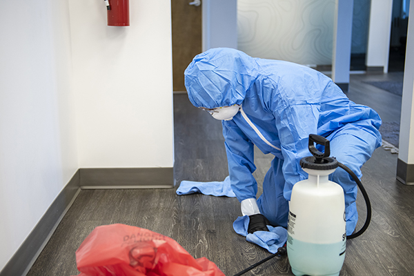 Diversified Services (EDS) delivers top-rated disaster response to mitigate downtime and potential losses of commercial facilities. Highly experienced technicians skilled in the latest sophisticated recovery and restoration techniques respond promptly and capably to address your needs. fire damage and restoration indoor interior. removing damaged paint layer